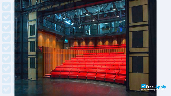 London Academy Of Music And Dramatic Art Cost 10000 Noches