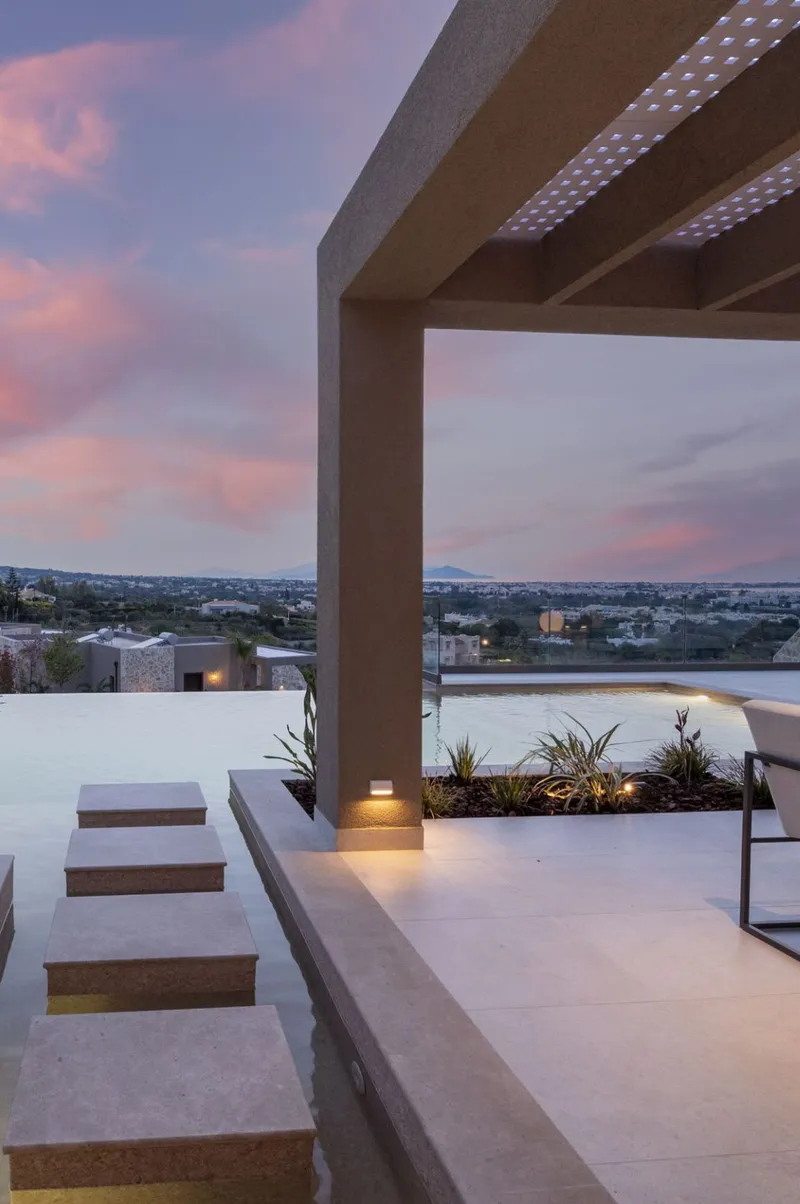 Maravilla Luxury Living - Image 1