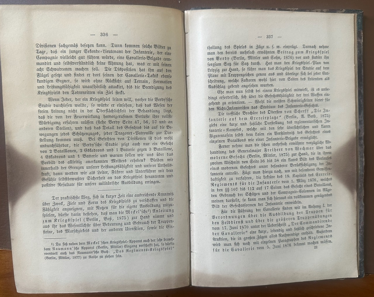 Teksto puslapiai apie Kriegsspiel literatūrą (336–337 psl.)