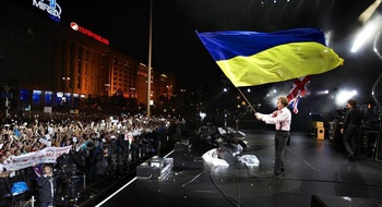 Мировые знаменитости поддерживают Украину. Новости Львова
