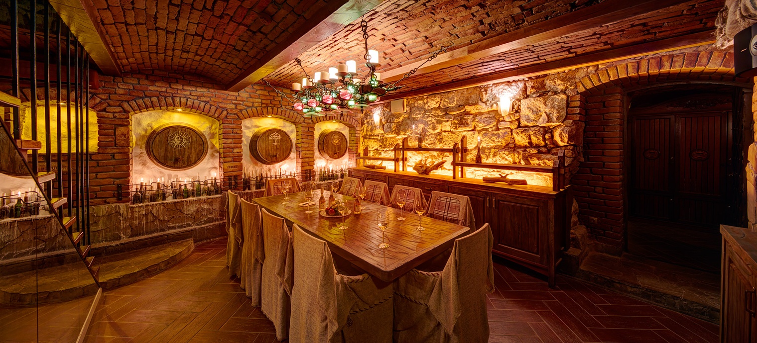 Sala winiarska. 4