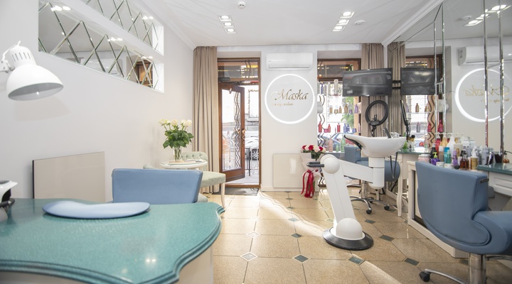 
                                            Beauty Salon