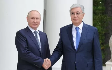 Tokayev təyyarə qəzası ilə bağlı Putinlə telefonla danışıb