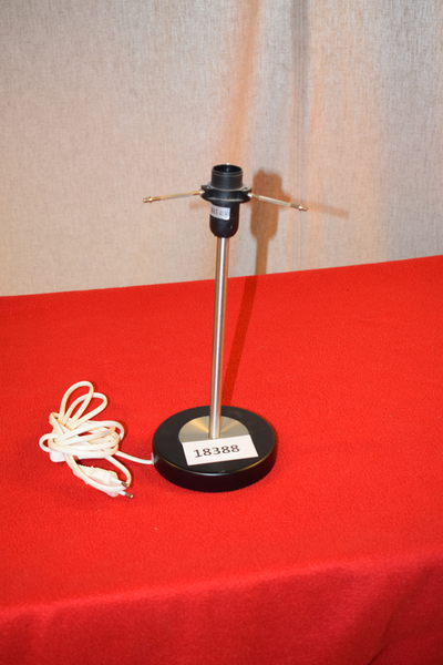 18388 Bordslampa