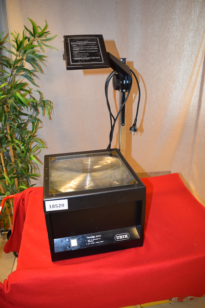 18529 Projektor 