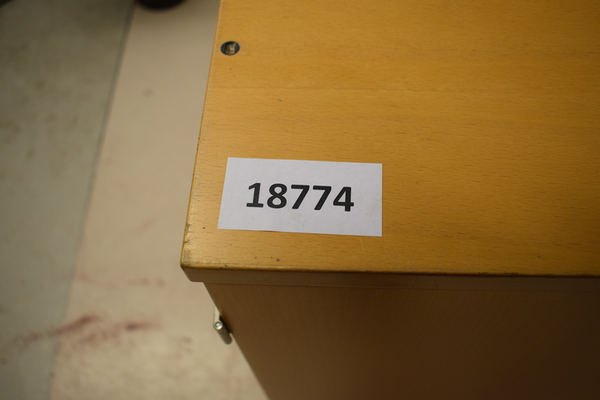 18774 Skåp