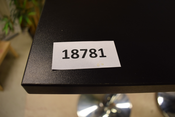 18781 Ståbord