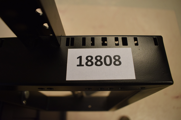 18808 Displaymount
