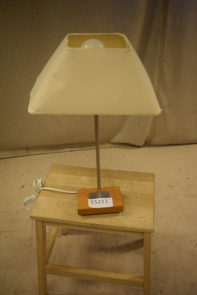 15211 Lampa