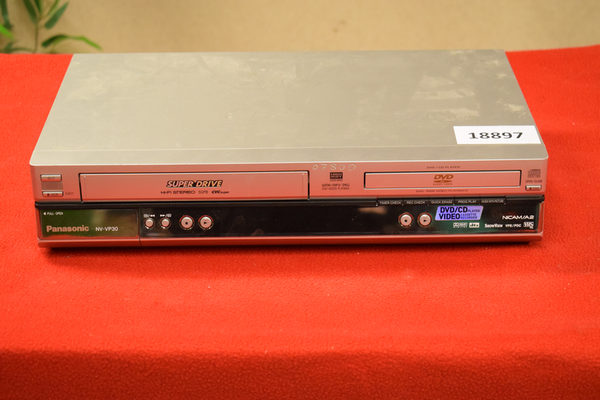 18897 DVD/VHS spelare