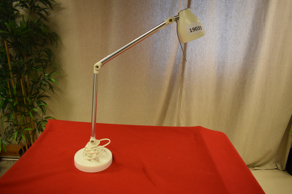19035 Lampa