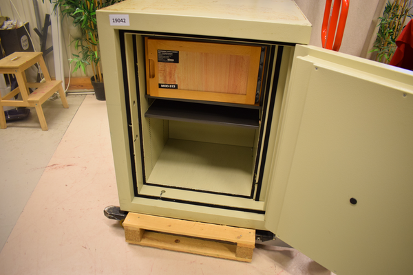 19042 Kassaskåp