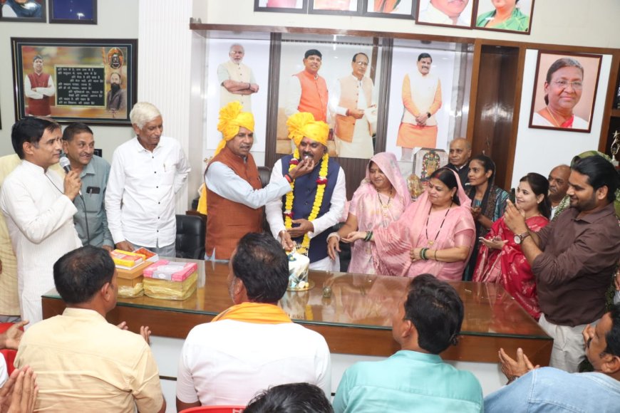 विधायक प्रतिनिधि सीताराम सैनी का जन्मदिन धूमधाम से मनाया गया
