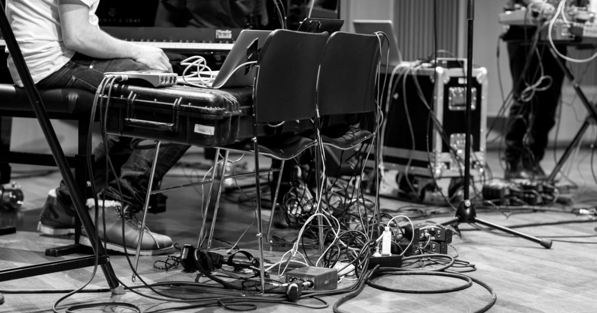 Live Elektro Instruments NMH | Live Electronics: Music Technology for Performers