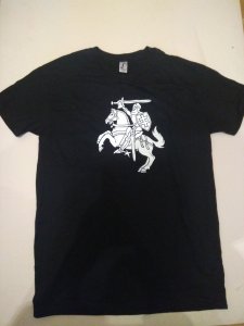 Tamsoje šviečiantys marškinėliai Vytis