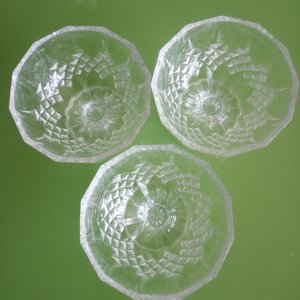 Ledainės stiklinės