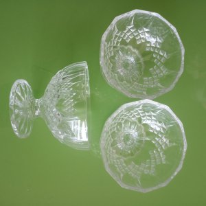 Ledainės stiklinės