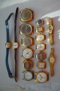 PAAUKSUOTI LAIKRODŽIAI