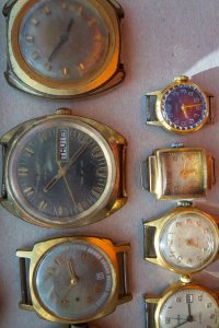 PAAUKSUOTI LAIKRODŽIAI