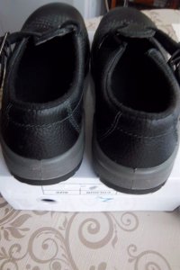 DEMISEZONINIAI BATAI