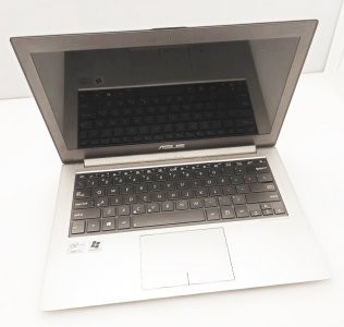 ASUS ZenBook UX31E / 13.3" / I5 CPU / 4GB RAM / 240GB SSD / naudotas nešiojamas kompiuteris su garantija!