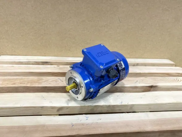silnik elektryczny 0,18kW 1310obr. 3fazowy