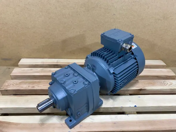 motoreduktor / przekładnia 1,1kW 57obr. 3fazowy SEW