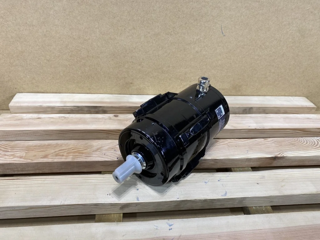 Silnik elektryczny SEMOg 80-4B 0,55kW 1350obr. 1fazowy 230V BESEL