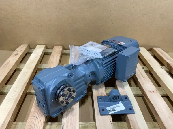 Motoreduktor / przekładnia 1,5kW 112obr. HAMULEC SEW - zdjęcie 2