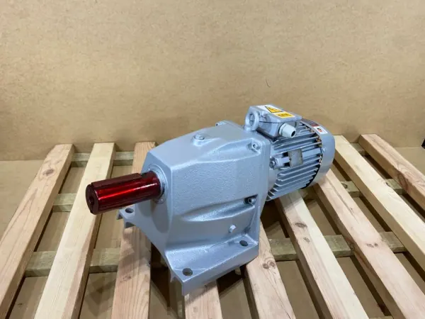 motoreduktor / przekładnia 2,2kW 63obr. VEM