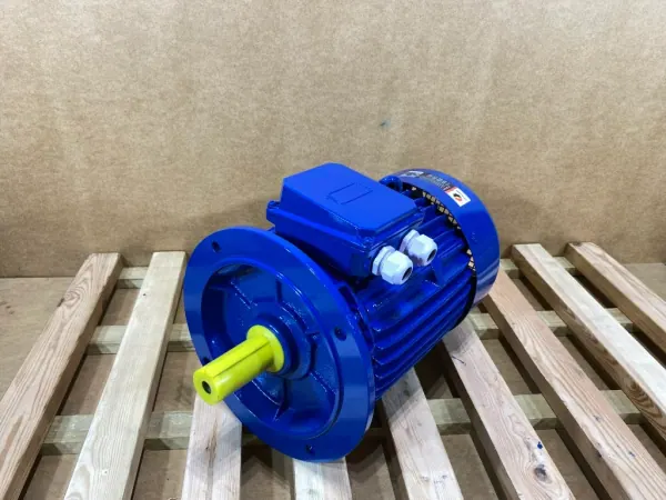 silnik elektryczny 4kW 700obr. 3fazowy INDUKTA