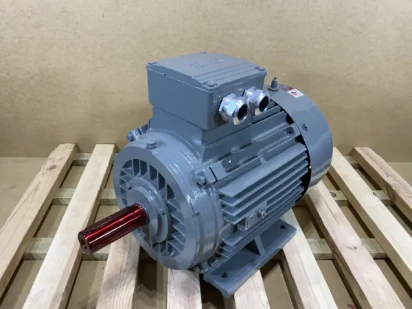 Silnik elektryczny 11kW 1460obr. 3fazowy - zdjęcie 1
