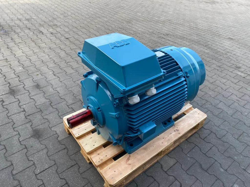 Silnik elektryczny 110kW 991obr. 3fazowy ABB