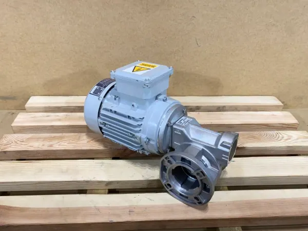 motoreduktor / przekładnia 1,1kW 79obr. 3fazowy