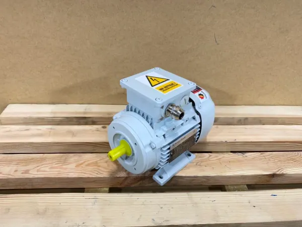 silnik elektryczny 0,55kW 1390obr. 3fazowy B34