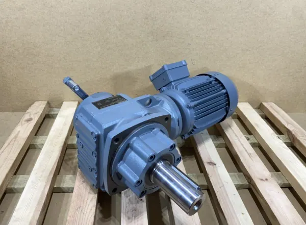 motoreduktor / przekładnia 1,1kW 30obr. 3fazowy SEW