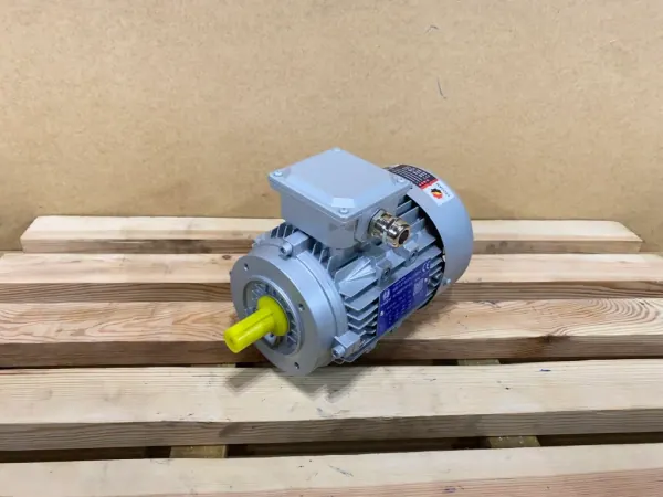 silnik elektryczny 0,55kW 1390obr. 3fazowy