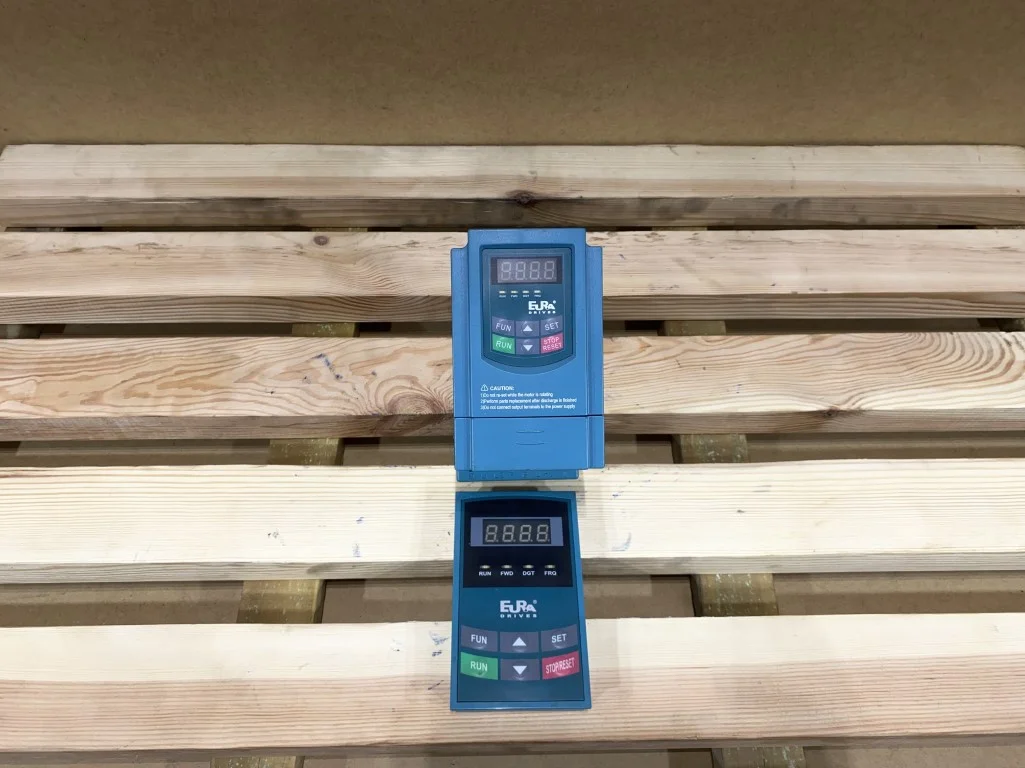 falownik 0,75kW 230V/3x230V