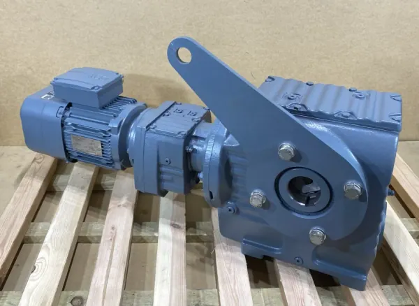 motoreduktor / przekładnia 1,5kW 6,3obr. HAMULEC SEW