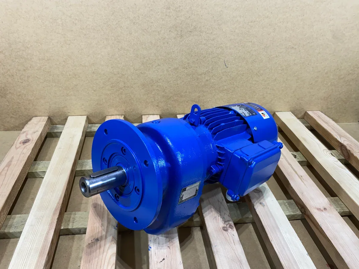 Motoreduktor / przekładnia 0,3/1,1kW 16/48obr. 3fazowy HAMULEC NORD