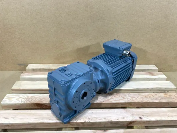 motoreduktor / przekładnia 2,2kW 165obr. SEW
