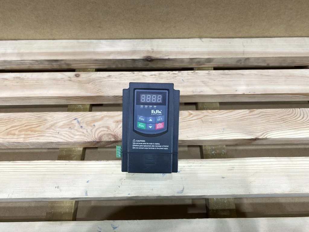 falownik 1,5kW 230V/3x230V U