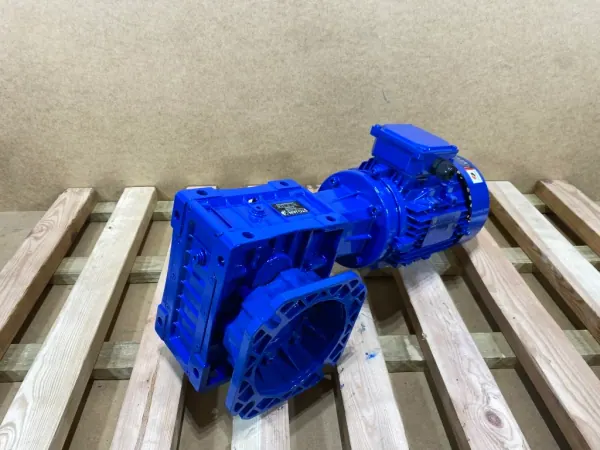 motoreduktor / przekładnia 1,1kW 35obr. 3fazowy