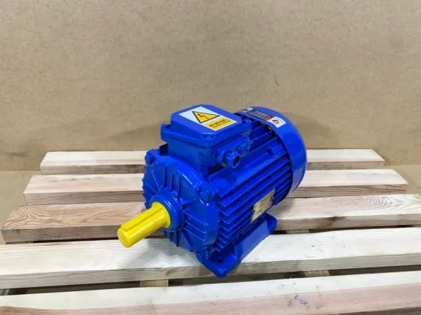 Silnik elektryczny 2,2kW 1425obr. 3fazowy INDUKTA - zdjęcie 1