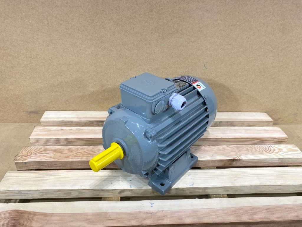 Silnik elektryczny 2,2kW 950obr. 3fazowy B3