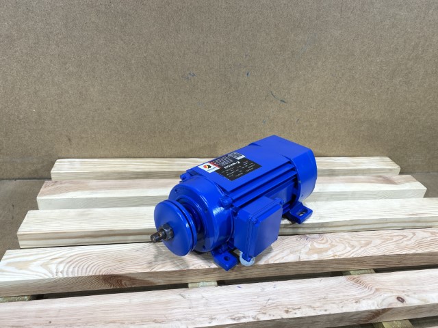 silnik elektryczny jamnik 3kW 2820obr. 3fazowy U DO PIŁY TARCZOWEJ