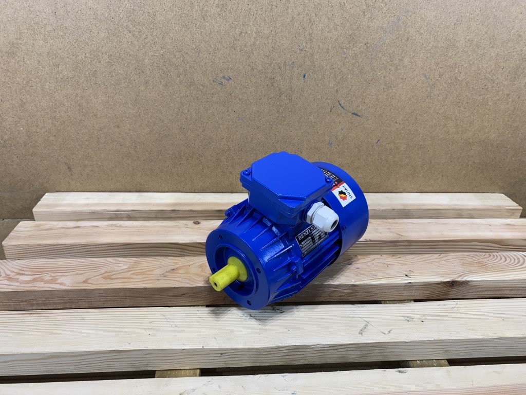 silnik elektryczny 0,37kW 1400obr. 3fazowy