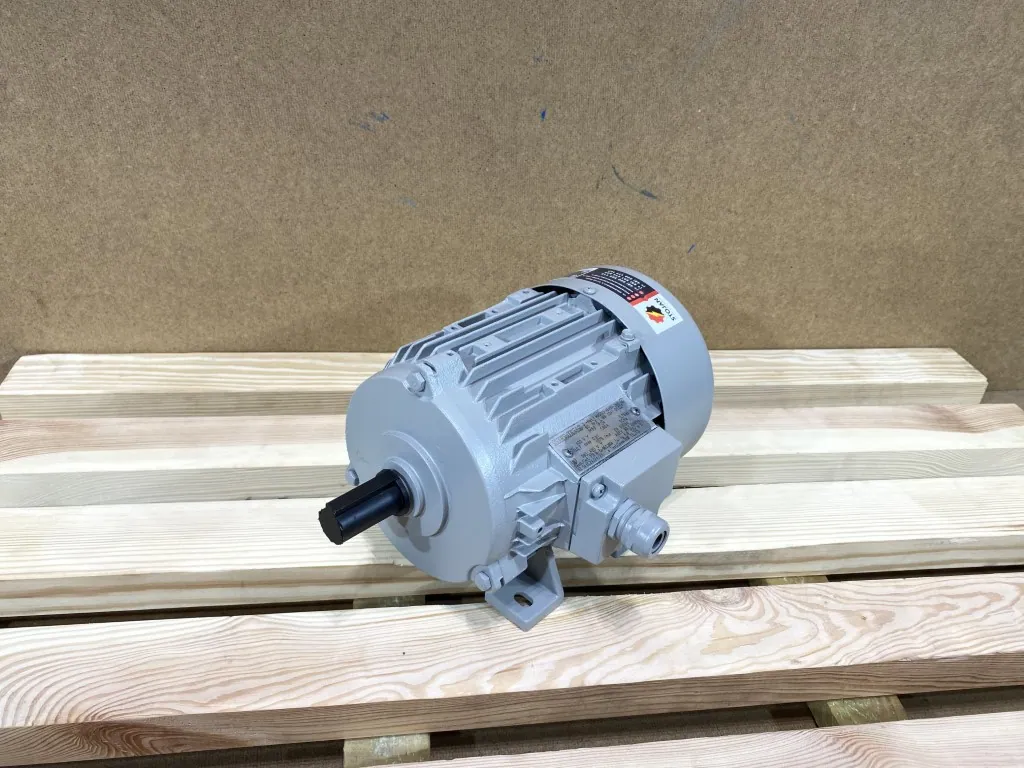 Silnik elektryczny 0,75kW 1375obr. 3fazowy SIEMENS