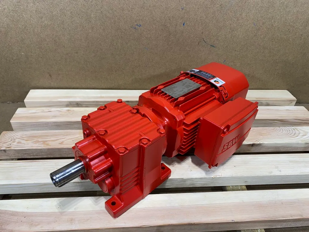 Motoreduktor / przekładnia 0,75kW 90obr. 3fazowy HAMULEC SEW