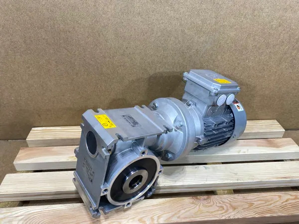 motoreduktor / przekładnia 0,55kW 46obr. 3fazowy NORD